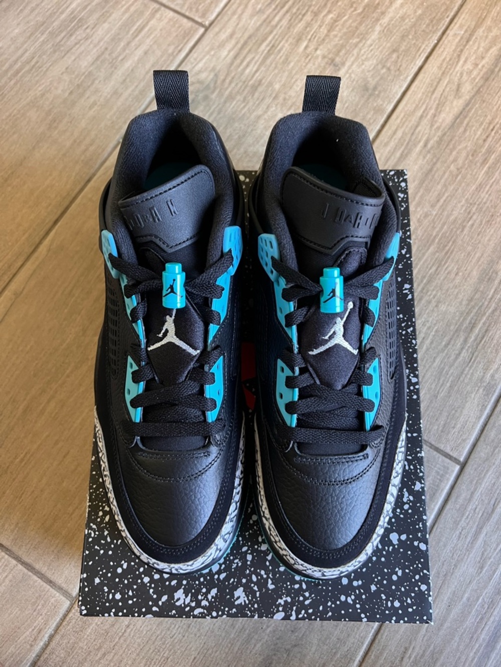Jordan Spizike Low - Picture 7 of 10